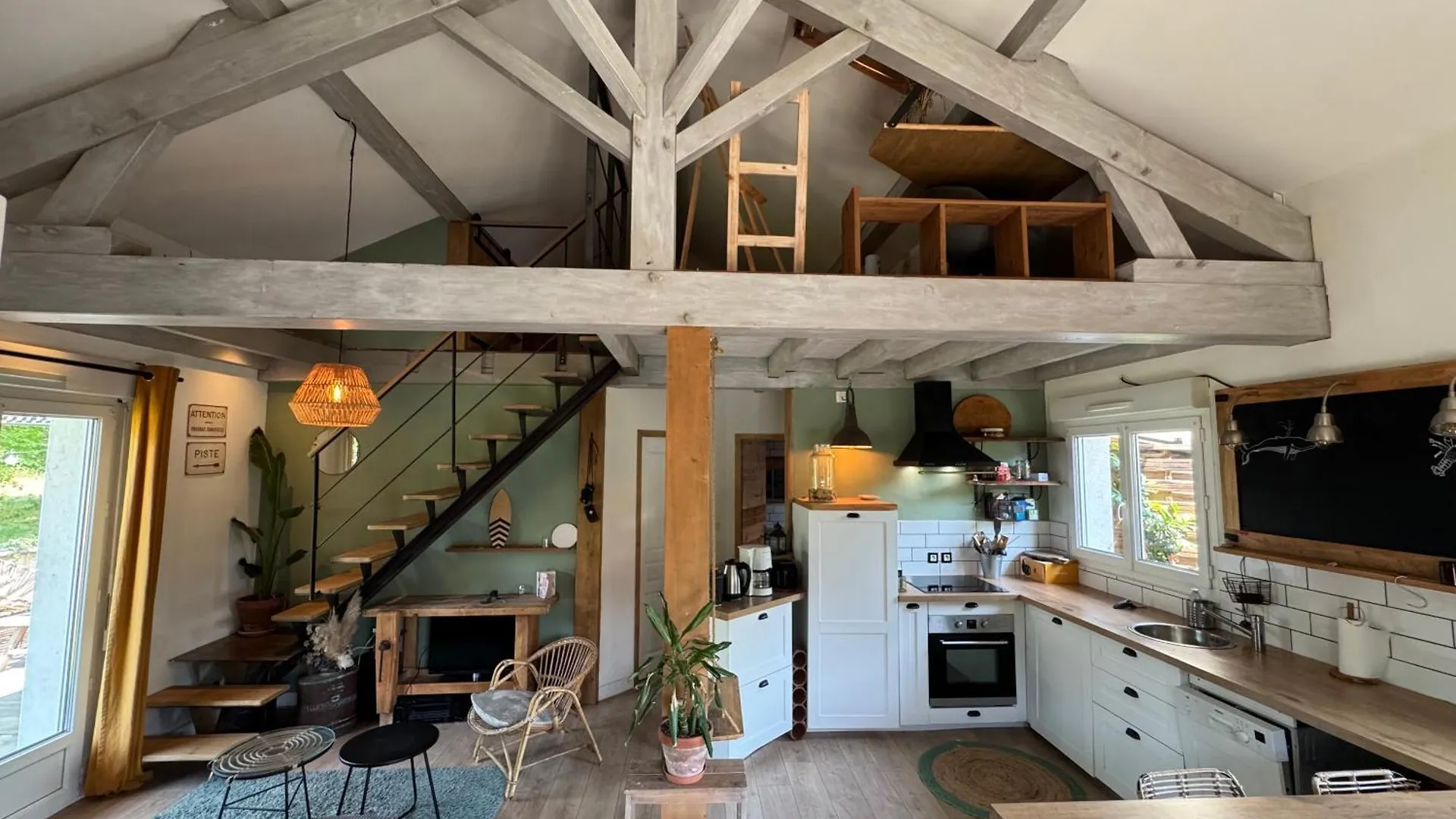 Maisonnette Avec Terrasse Et Jardin Doussard
